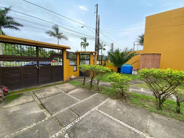#21 - Casa para Venda em Praia Grande - SP