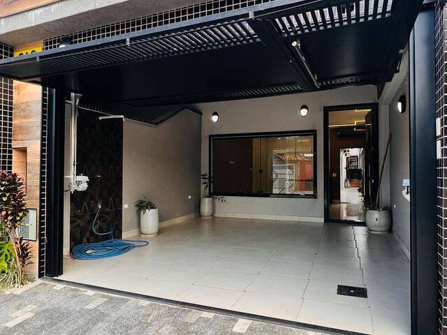 #26 - Casa para Venda em Praia Grande - SP